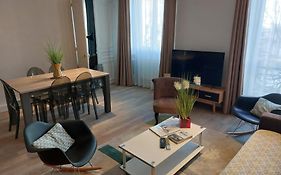 Apartments Paris Centre - At Home Hotel